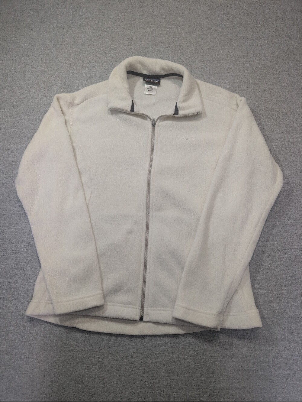 Patagonia Synchilla women's white zip fleece jacket, sporty fall size L